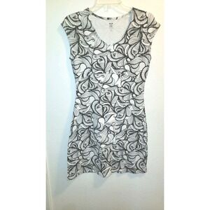 Title Nine Dress Womens XS Black White Floral Amelia Dress Hiking Athleisure